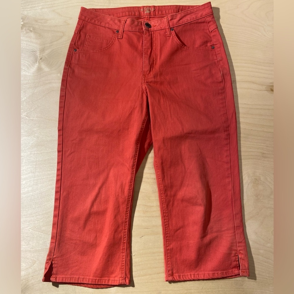 Lee Riders Red Capris 10 M (MY) - Picture 2 of 6